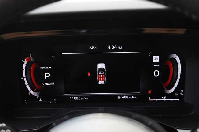 Nissan Pathfinder Vehicle Image 14
