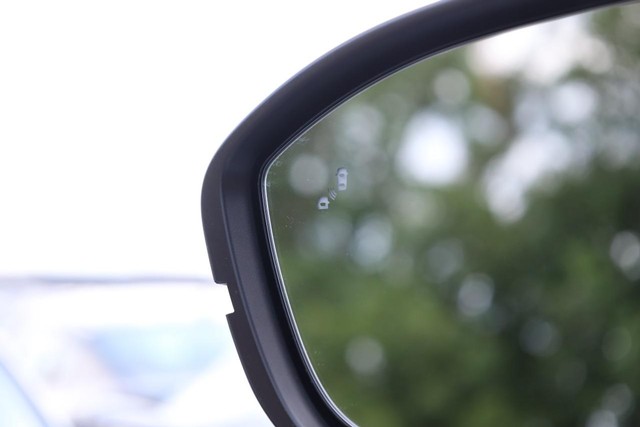 Nissan Pathfinder Vehicle Image 25