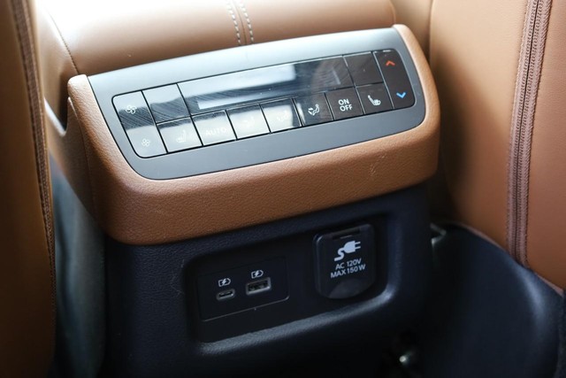 Nissan Pathfinder Vehicle Image 28