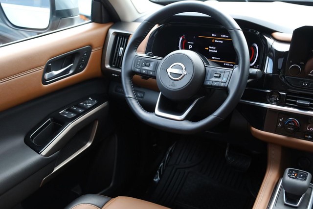 Nissan Pathfinder Vehicle Image 30