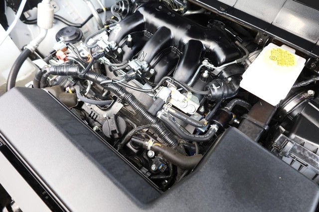 Nissan Pathfinder Vehicle Image 33
