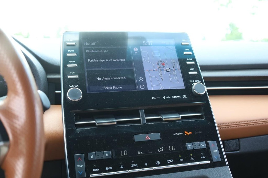 Toyota Avalon Vehicle Image 11