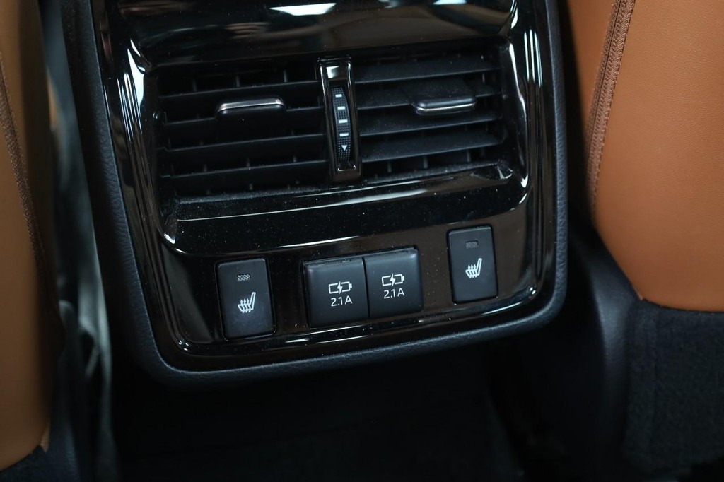 Toyota Avalon Vehicle Image 23