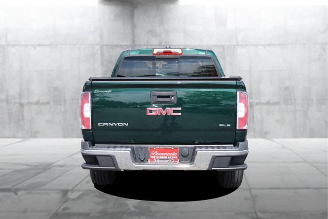 GMC Canyon Vehicle Full-screen Gallery Image 06