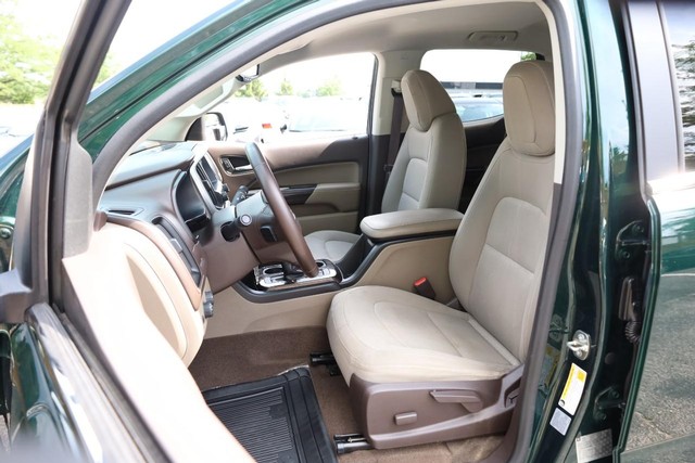 GMC Canyon Vehicle Full-screen Gallery Image 08