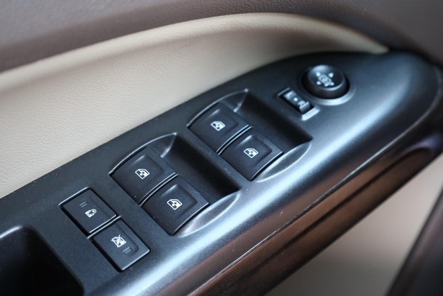 GMC Canyon Vehicle Full-screen Gallery Image 19