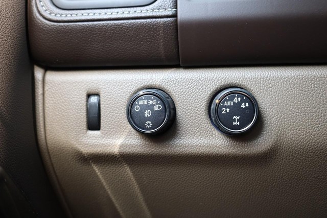 GMC Canyon Vehicle Full-screen Gallery Image 20