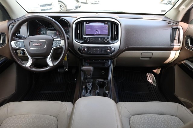 GMC Canyon Vehicle Full-screen Gallery Image 23