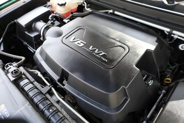 GMC Canyon Vehicle Full-screen Gallery Image 26