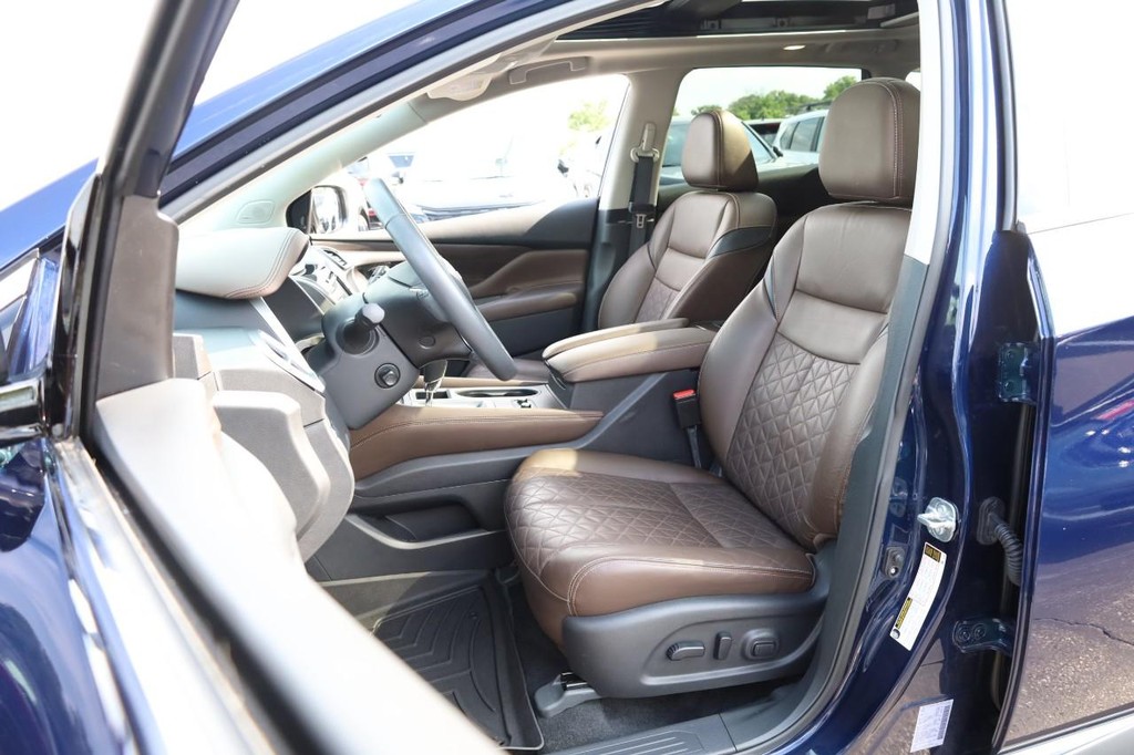Nissan Murano Vehicle Image 09