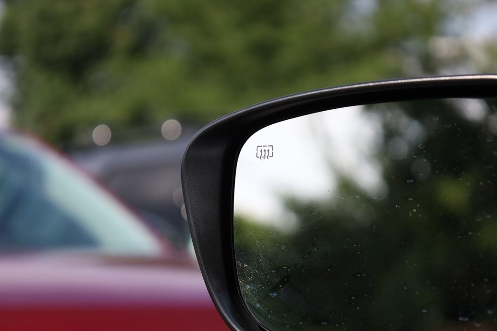Nissan Murano Vehicle Image 24
