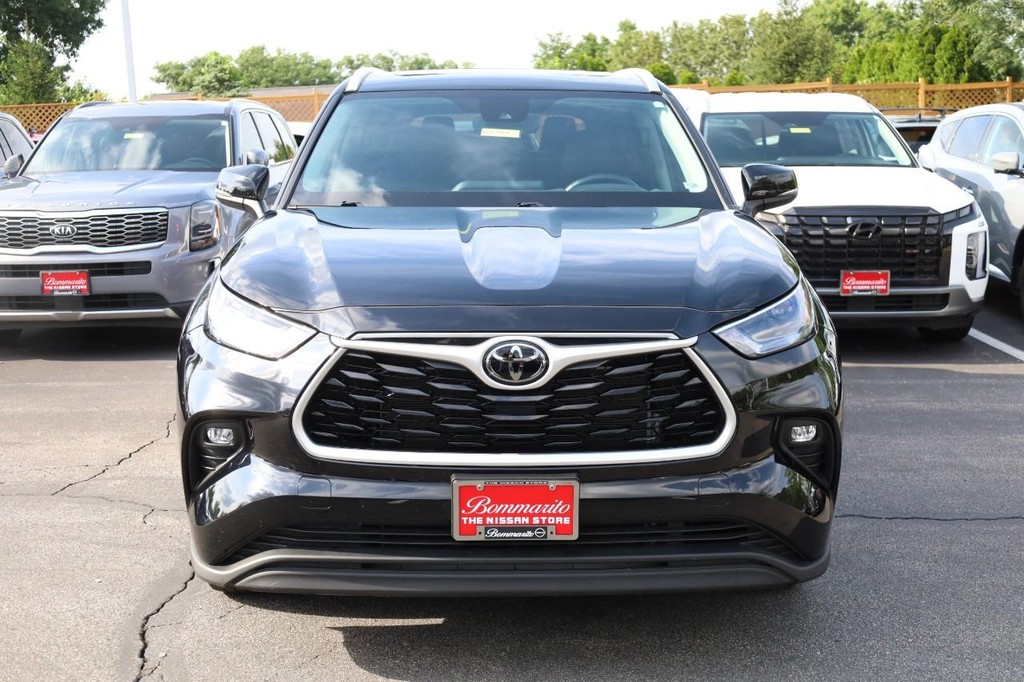Toyota Highlander Vehicle Image 04
