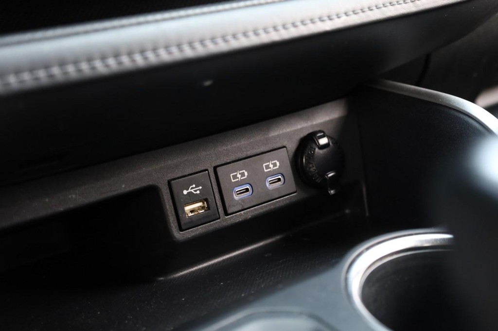 Toyota Highlander Vehicle Image 17