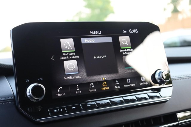 Nissan Rogue Plug-In Hybrid Vehicle Image 12