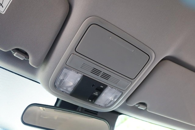 Honda Pilot Vehicle Image 17