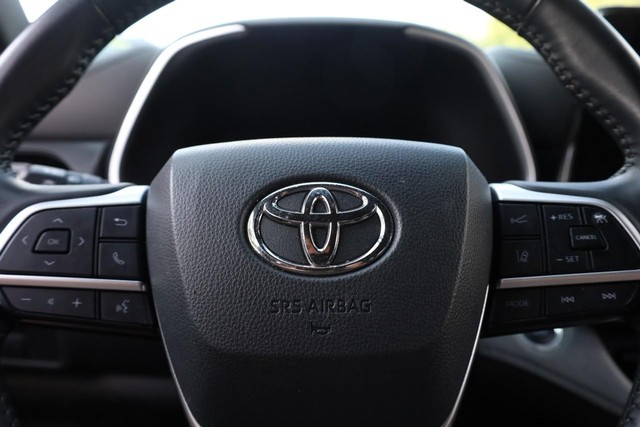 Toyota Highlander Vehicle Image 11