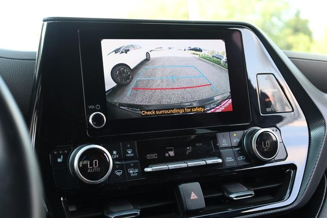 Toyota Highlander Vehicle Image 14