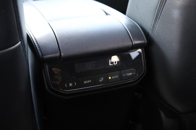 Toyota Highlander Vehicle Image 23
