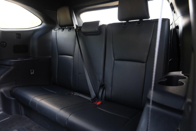 Toyota Highlander Vehicle Image 26