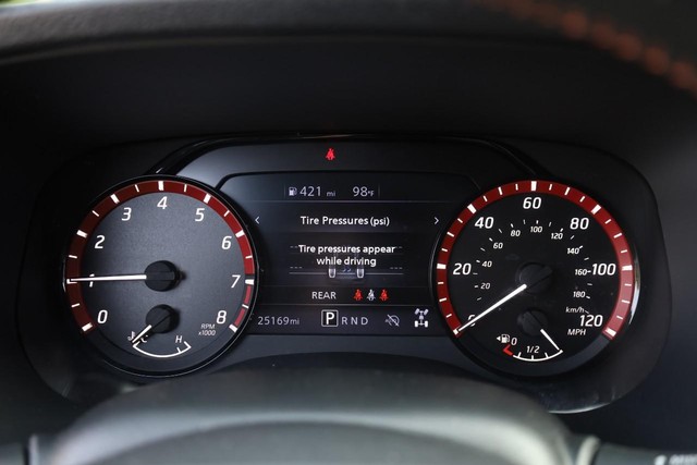 Nissan Frontier Vehicle Image 10