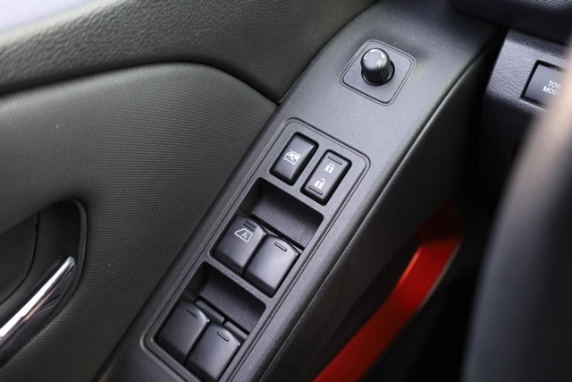 Nissan Frontier Vehicle Image 19