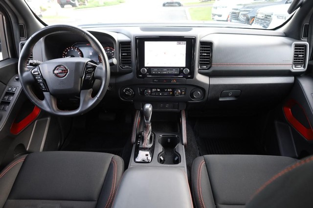 Nissan Frontier Vehicle Image 23