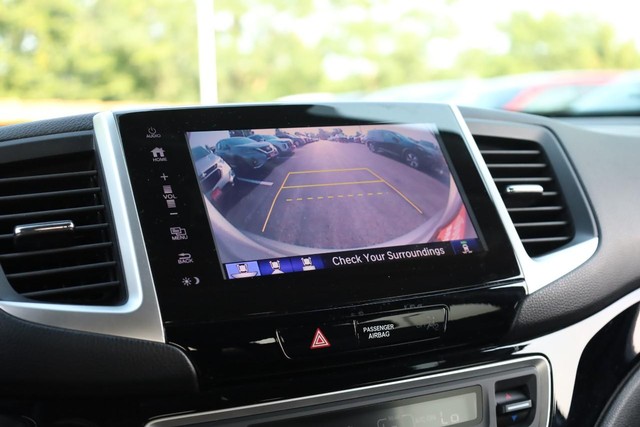 Honda Pilot Vehicle Image 16