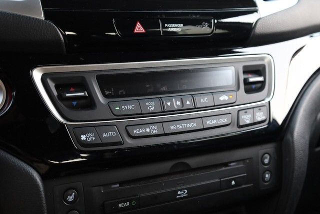 Honda Pilot Vehicle Image 17