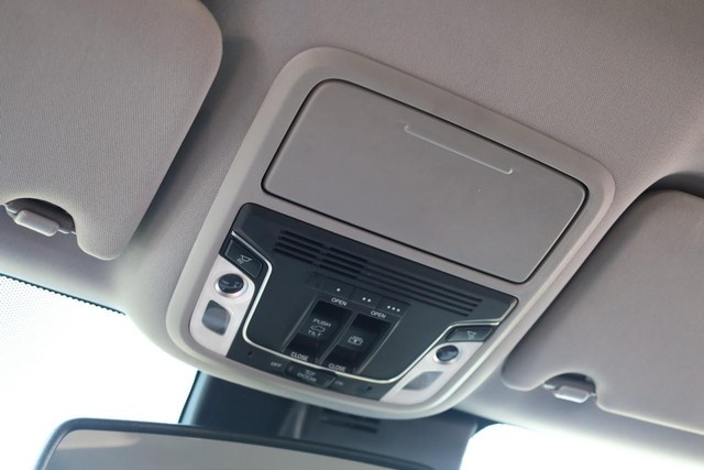 Honda Pilot Vehicle Image 21