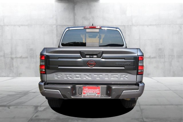 Nissan Frontier Vehicle Image 06