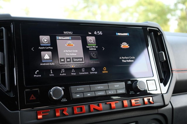 Nissan Frontier Vehicle Image 12
