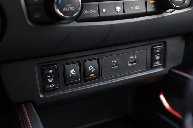 Nissan Frontier Vehicle Image 16
