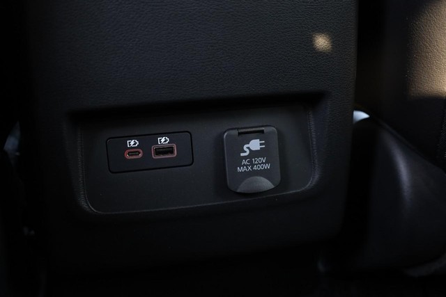 Nissan Frontier Vehicle Image 24
