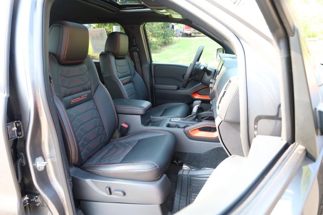 Nissan Frontier Vehicle Image 27