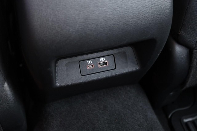 Nissan Altima Vehicle Image 20