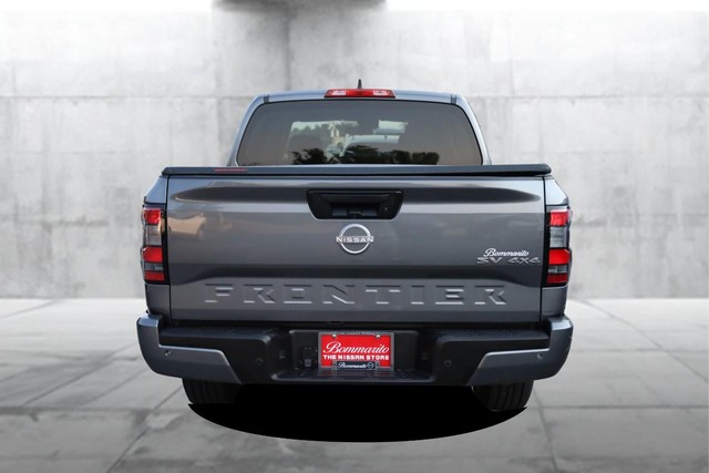 Nissan Frontier Vehicle Image 06