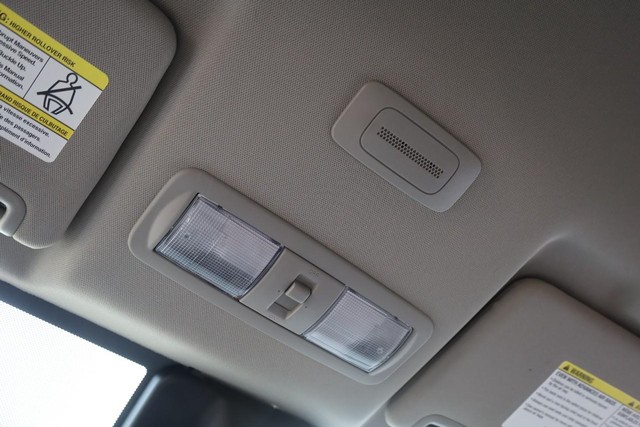 Nissan Frontier Vehicle Image 17