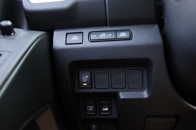 Nissan Frontier Vehicle Image 19