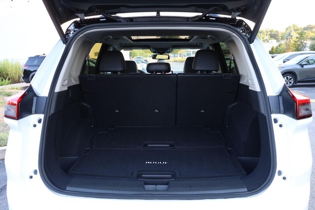 Nissan Rogue Vehicle Image 07