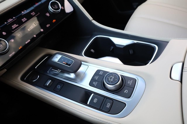 INFINITI QX60 Vehicle Image 21