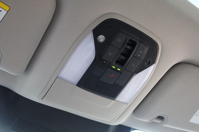 INFINITI QX60 Vehicle Image 22