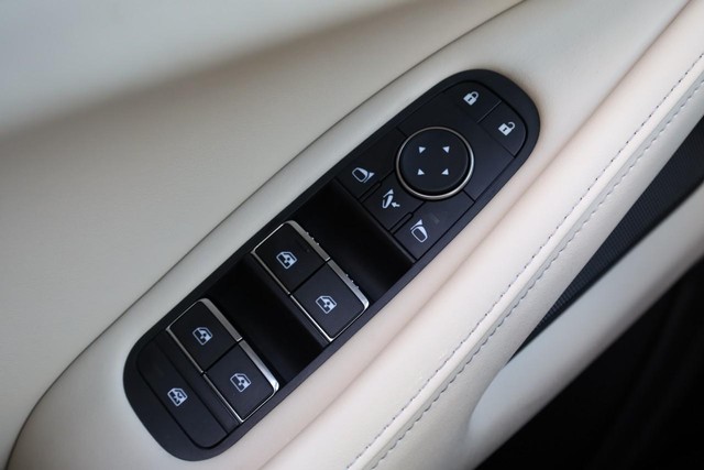 INFINITI QX60 Vehicle Image 23