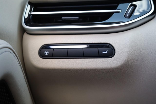 INFINITI QX60 Vehicle Image 25