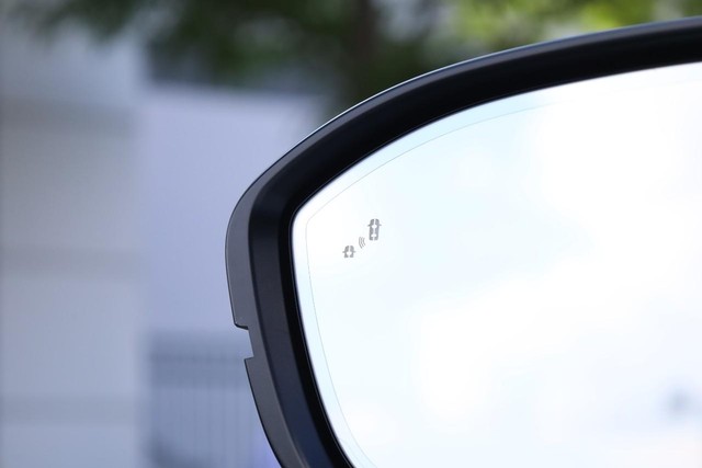 INFINITI QX60 Vehicle Image 26