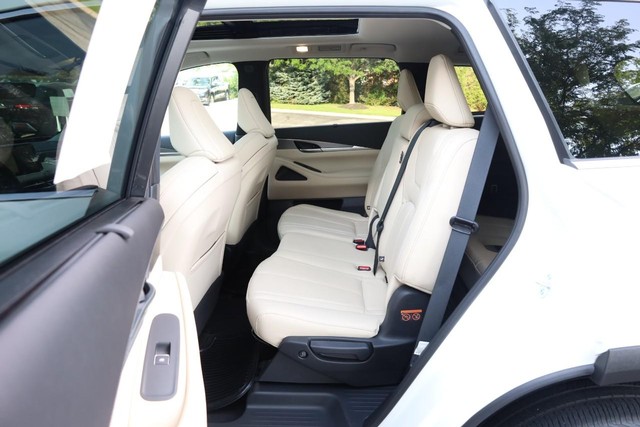INFINITI QX60 Vehicle Image 27