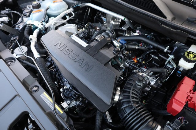Nissan Rogue Vehicle Full-screen Gallery Image 27