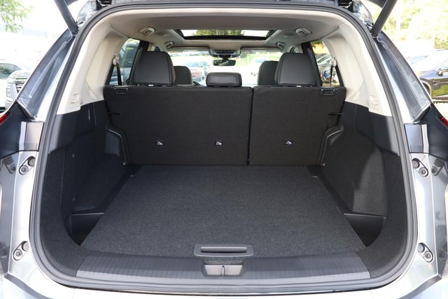 Nissan Rogue Vehicle Image 07