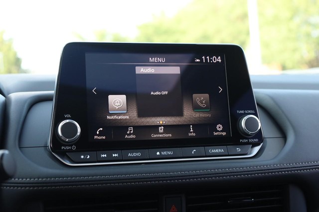 Nissan Rogue Vehicle Image 13