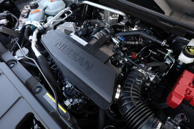 Nissan Rogue Vehicle Image 27