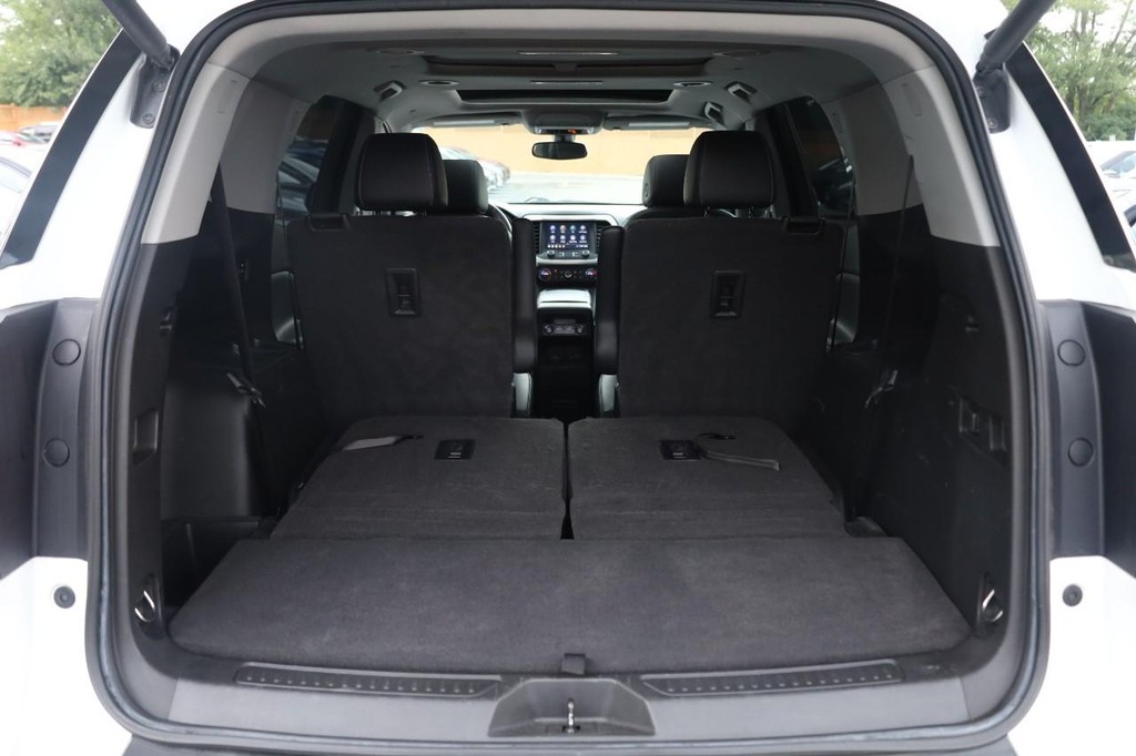 GMC Acadia Vehicle Full-screen Gallery Image 08